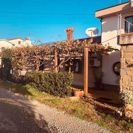 Villa Istrska Hisa Centurium Marezige Exterior foto
